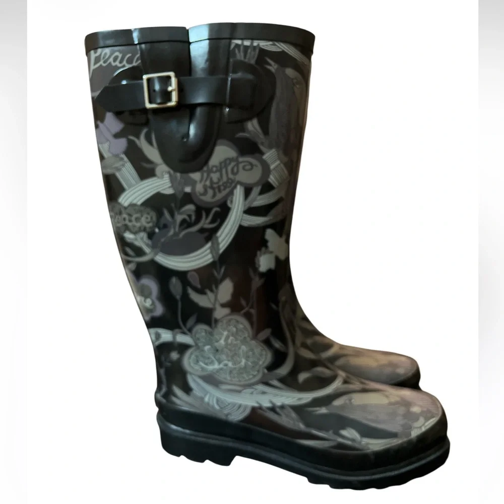 The SAK women’s‎ Rain Boots Size 7 Black Gray Nature Graphic Tall Waterproof